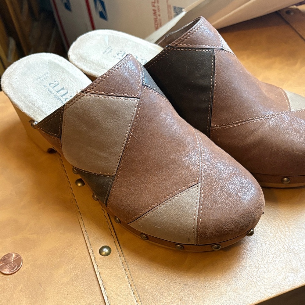 a.n.a Women's Brown Patchwork Mules